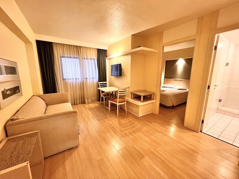 Flat in Downtown / Batel / Street 24 horas - 240