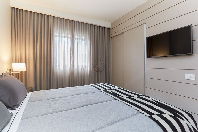 Luxuoso Flat Batel/ Centro/ Rua 24 Horas - 950