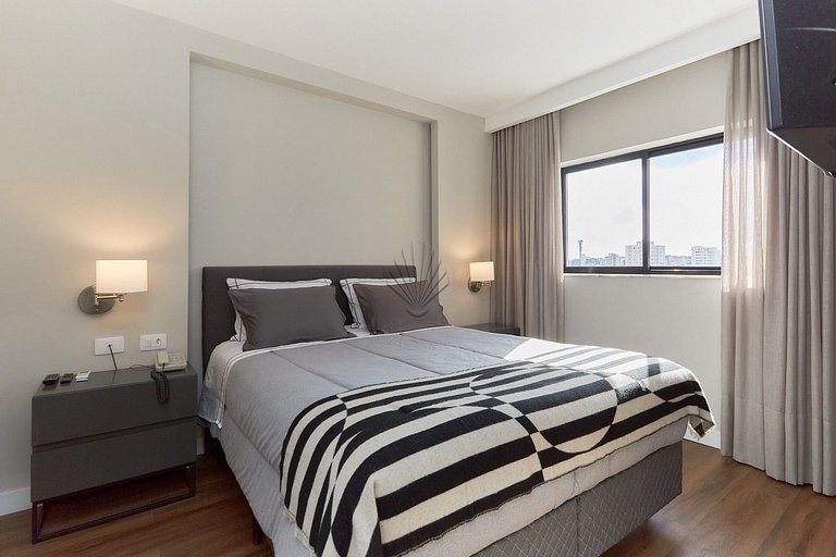 Luxuoso Flat Batel/ Centro/ Rua 24 Horas - 950