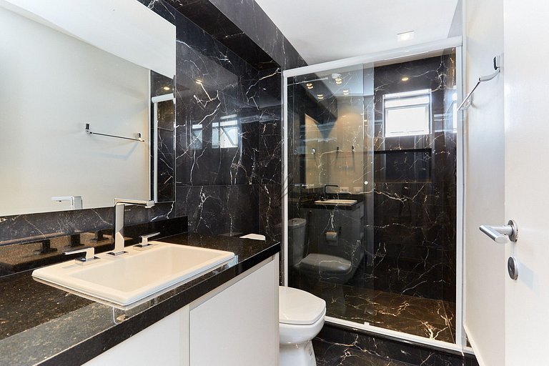 Luxuoso Flat Batel/ Centro/ Rua 24 Horas - 950