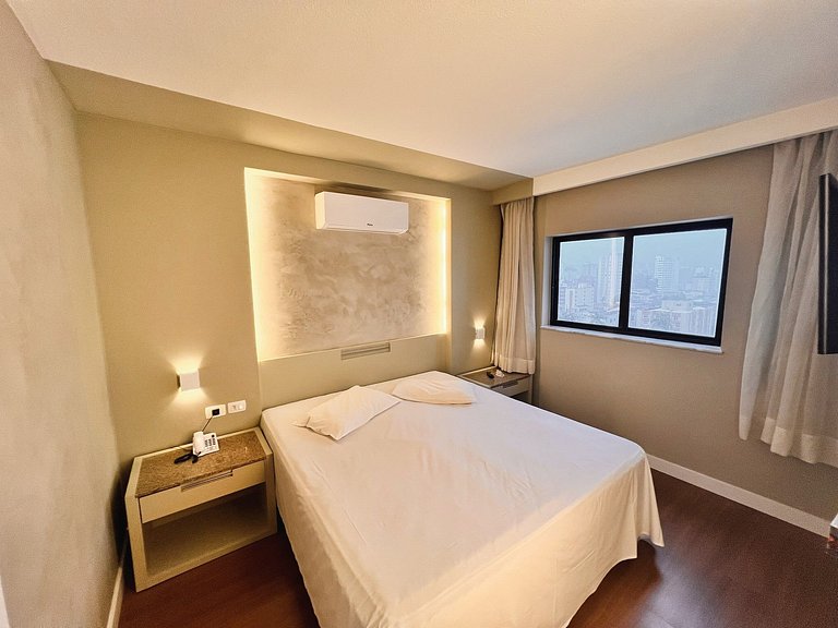 Fantastic Flat/ Downtown/ 24 Hours Street