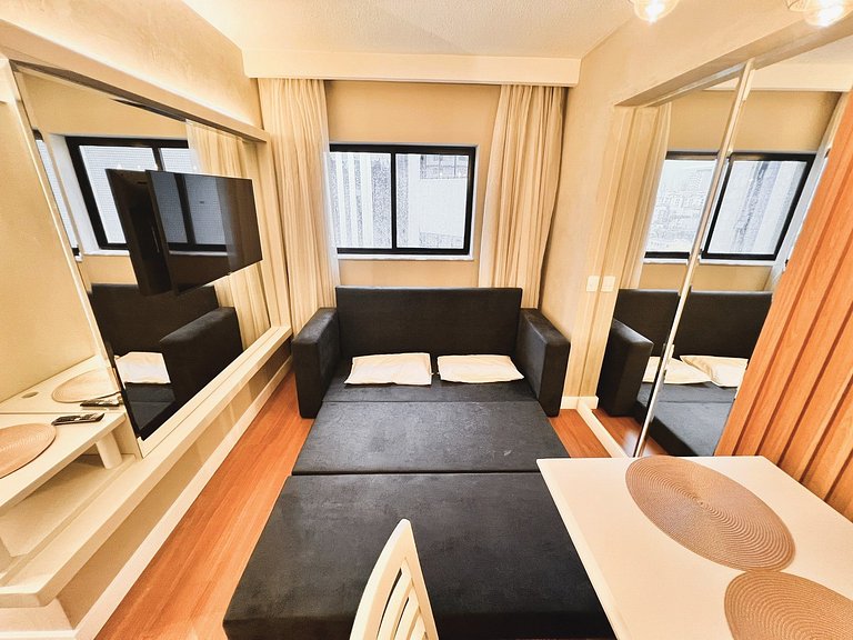 Fantastic Flat/ Downtown/ 24 Hours Street