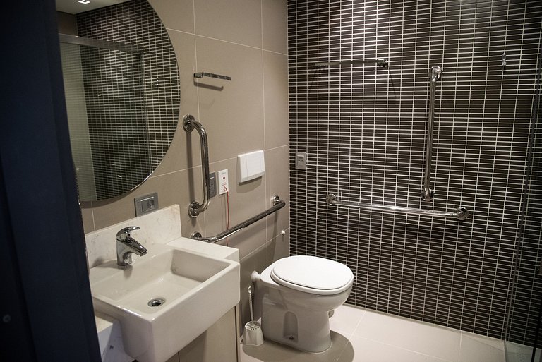 Spacious and modern apartment with accessibility