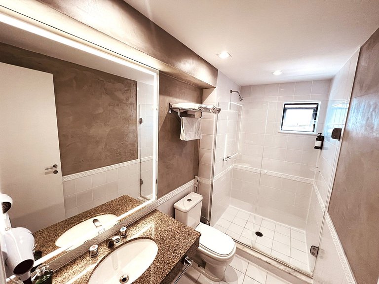 Fantastic Flat/ Downtown/ 24 Hours Street