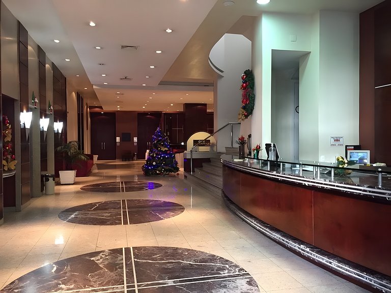 Luxuoso Flat Batel/Rua 24 Horas - 950
