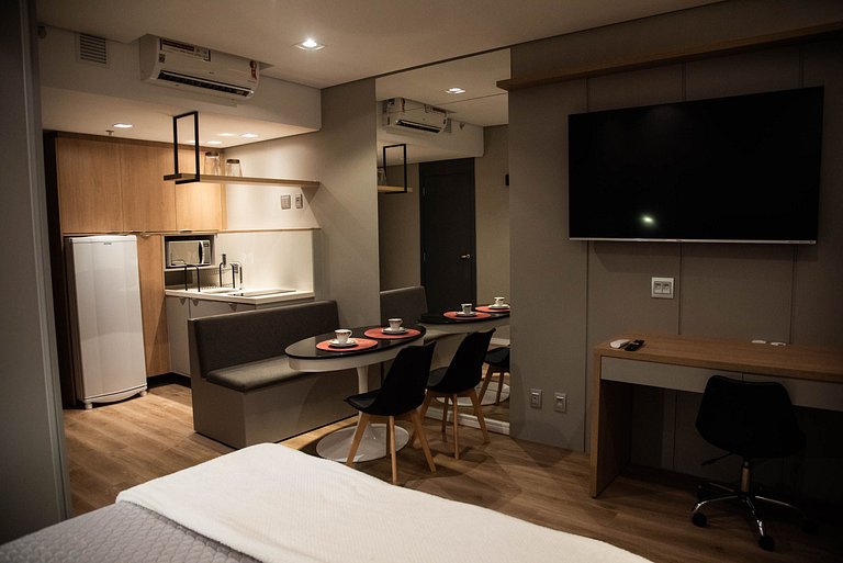 Modern apartment at Batel/Japan Square - HSB 767