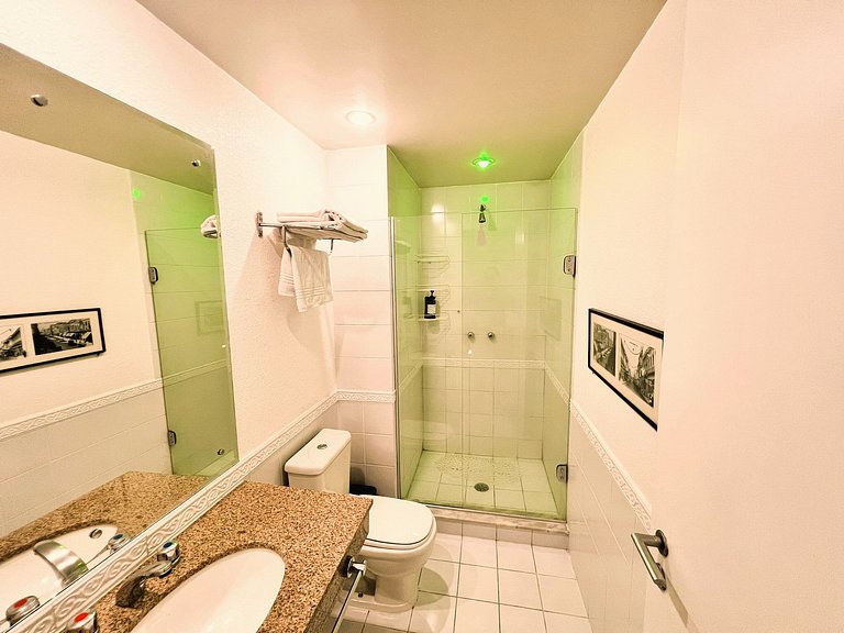 Flat Downtown / Batel / 24 Hour Street - 930