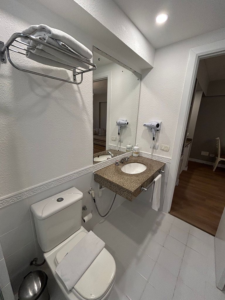 Downtown Flat / Batel / 24 hours Street - 1120