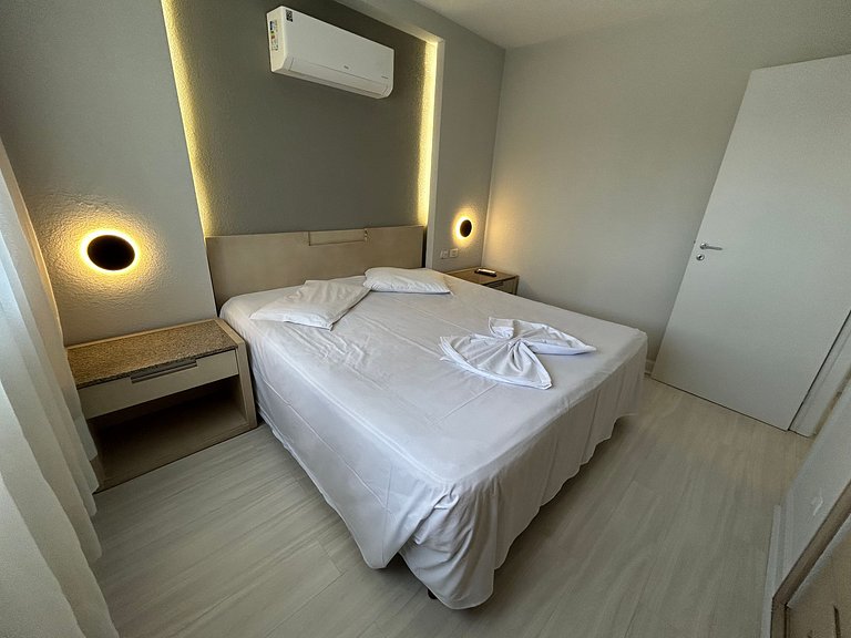 Flat Centro / Rua 24 horas / Batel