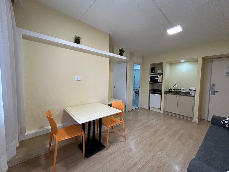 Flat Centro/Rua 24h — Batel 10 min. by foot