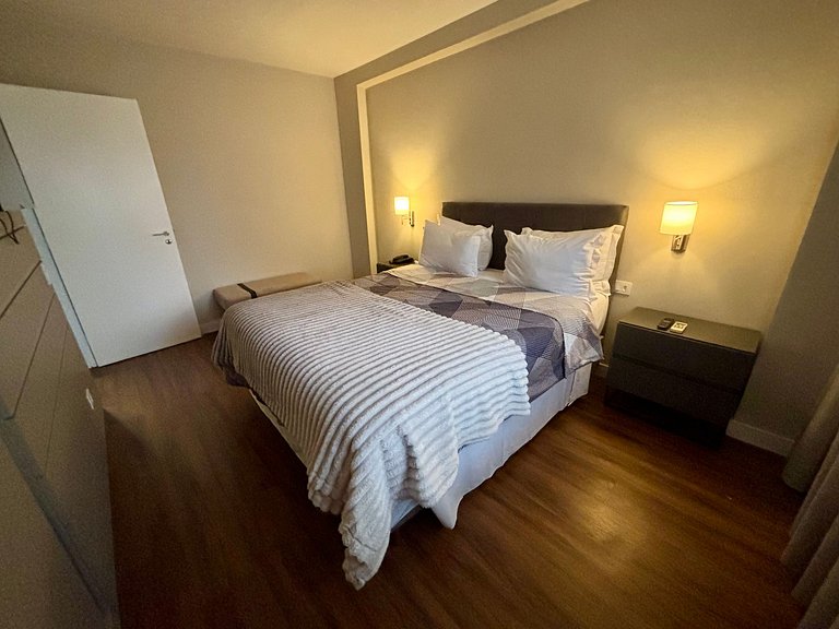 Luxoso Flat Batel/ Centro/ Rua 24 Horas - 660